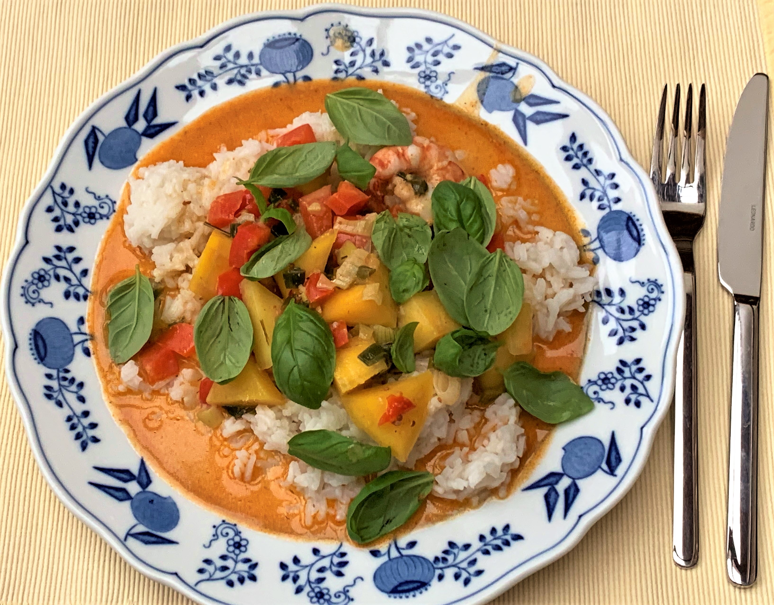 Scampi-Curry mit Mango